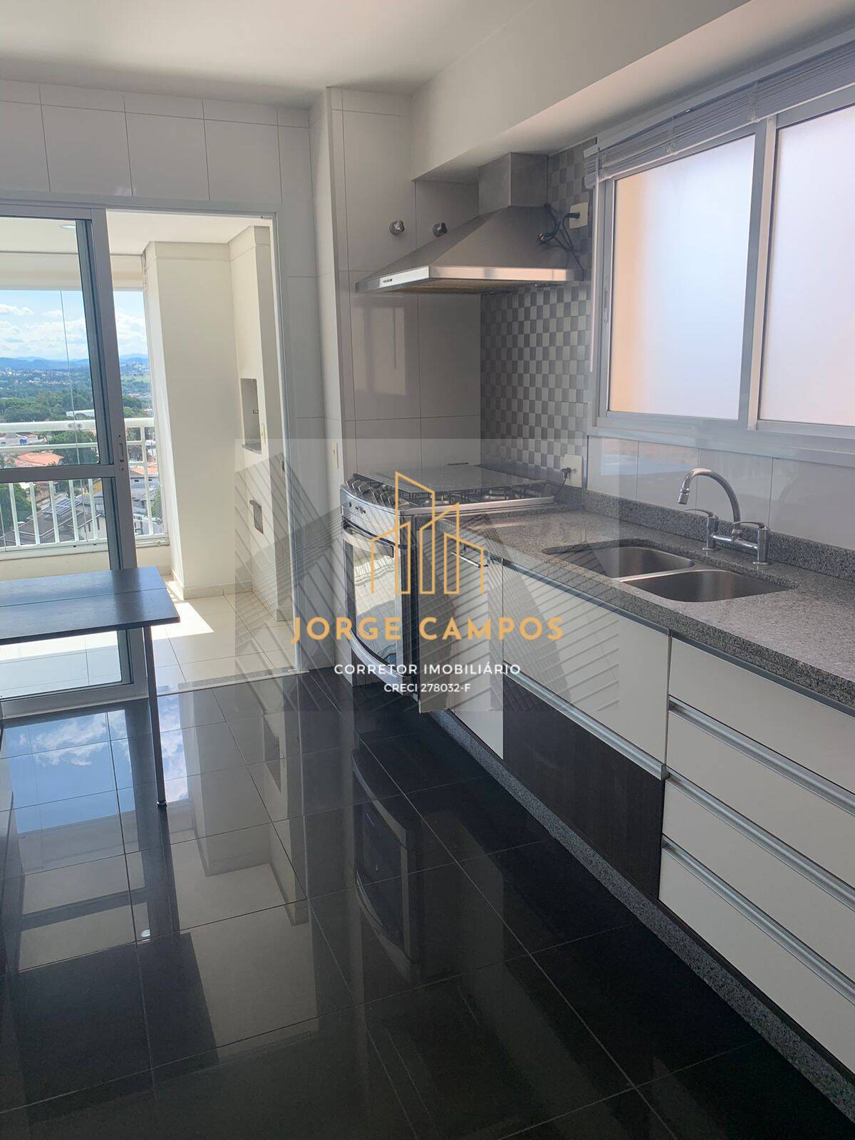 Apartamento à venda com 3 quartos, 167m² - Foto 4