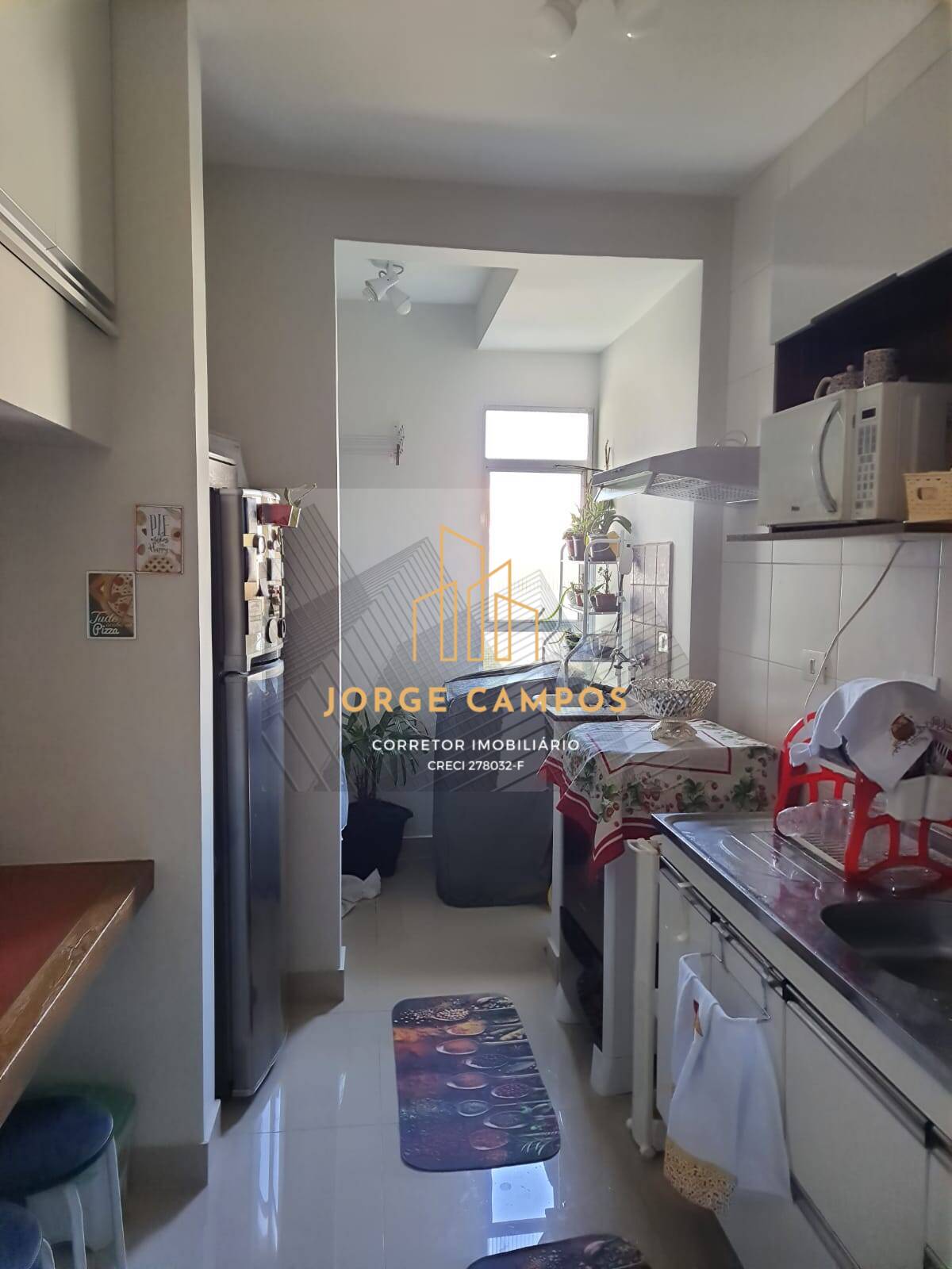 Apartamento à venda com 2 quartos, 60m² - Foto 4