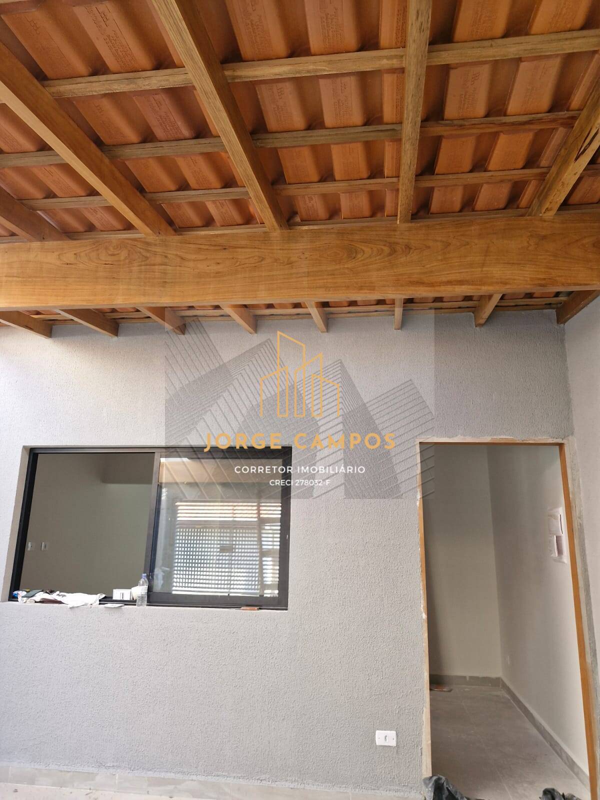 Casa à venda com 3 quartos, 100m² - Foto 1