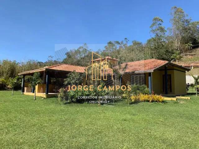 Fazenda à venda com 3 quartos, 150m² - Foto 1