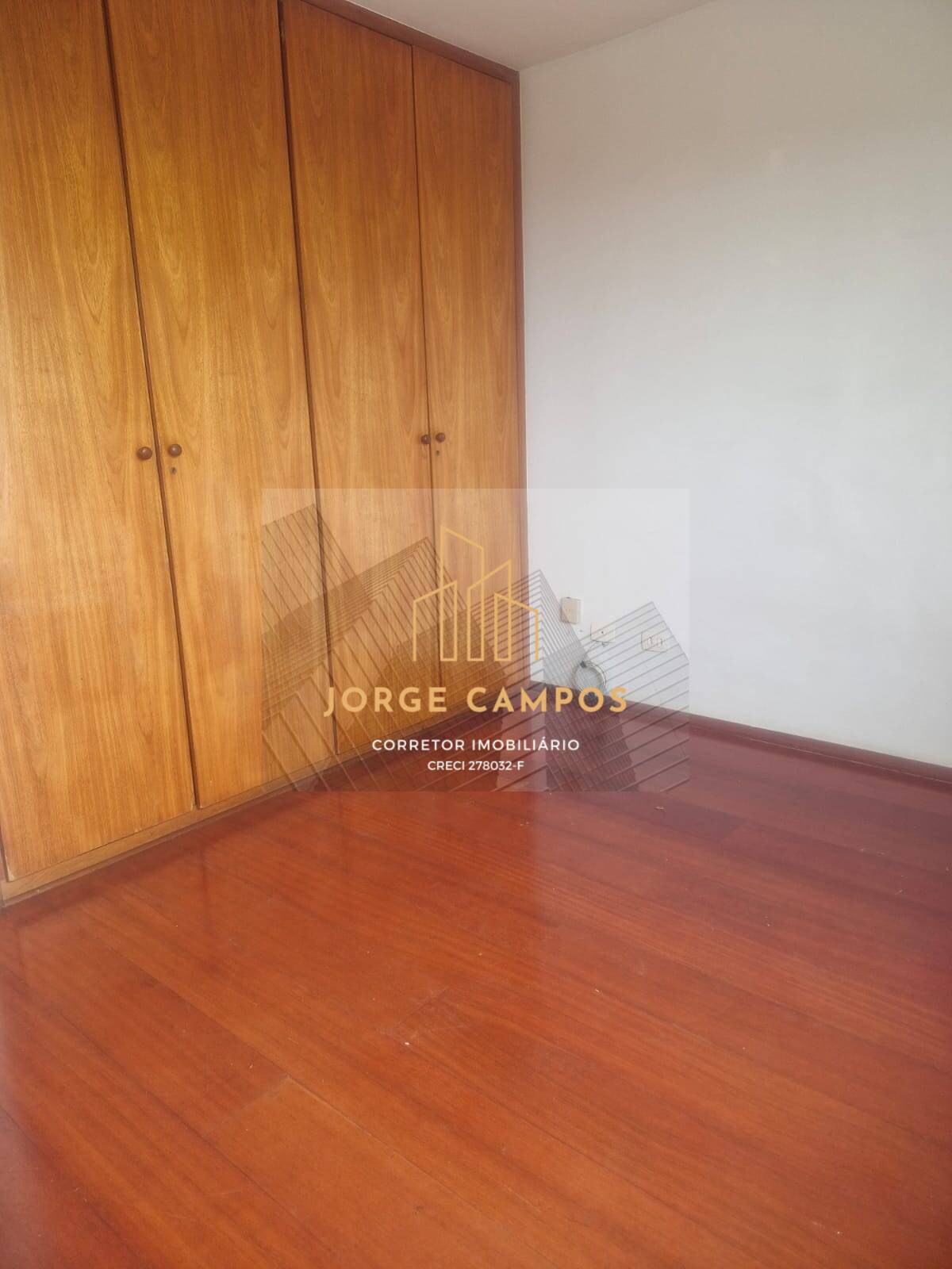 Apartamento à venda com 3 quartos, 159m² - Foto 9