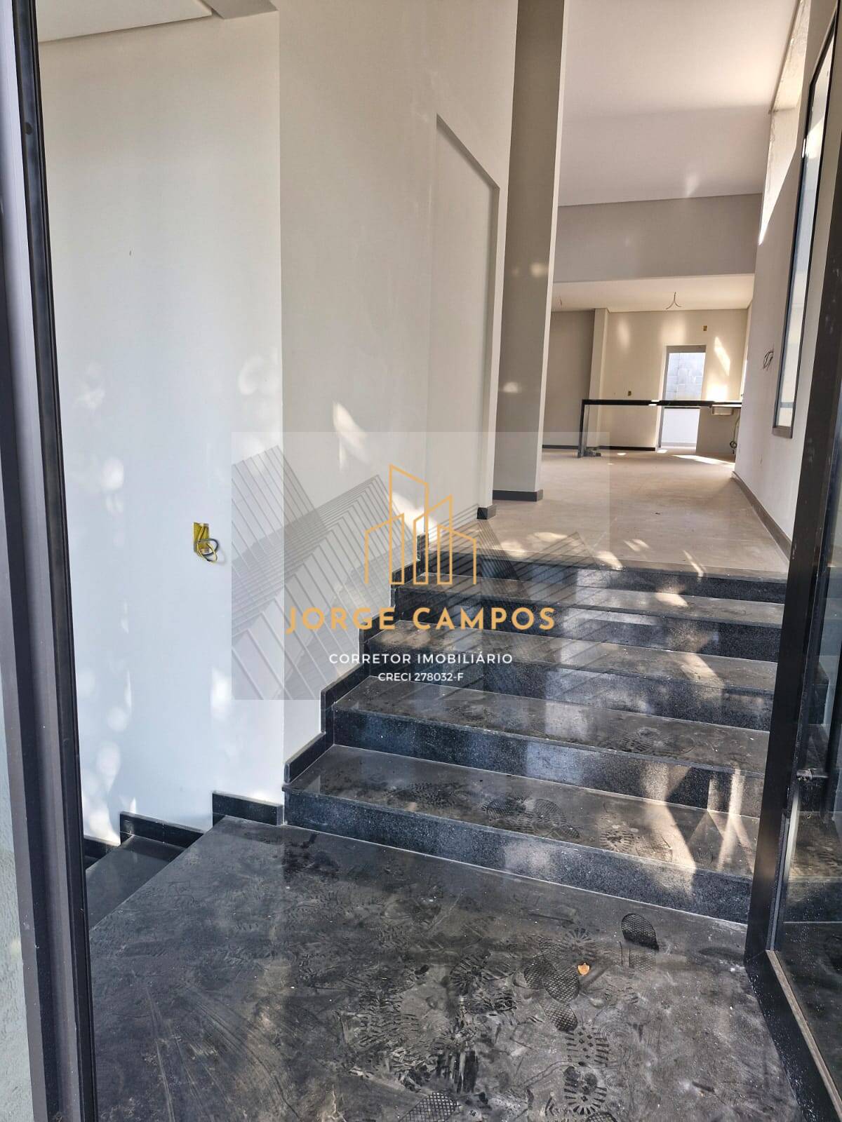 Sobrado à venda com 4 quartos, 275m² - Foto 41