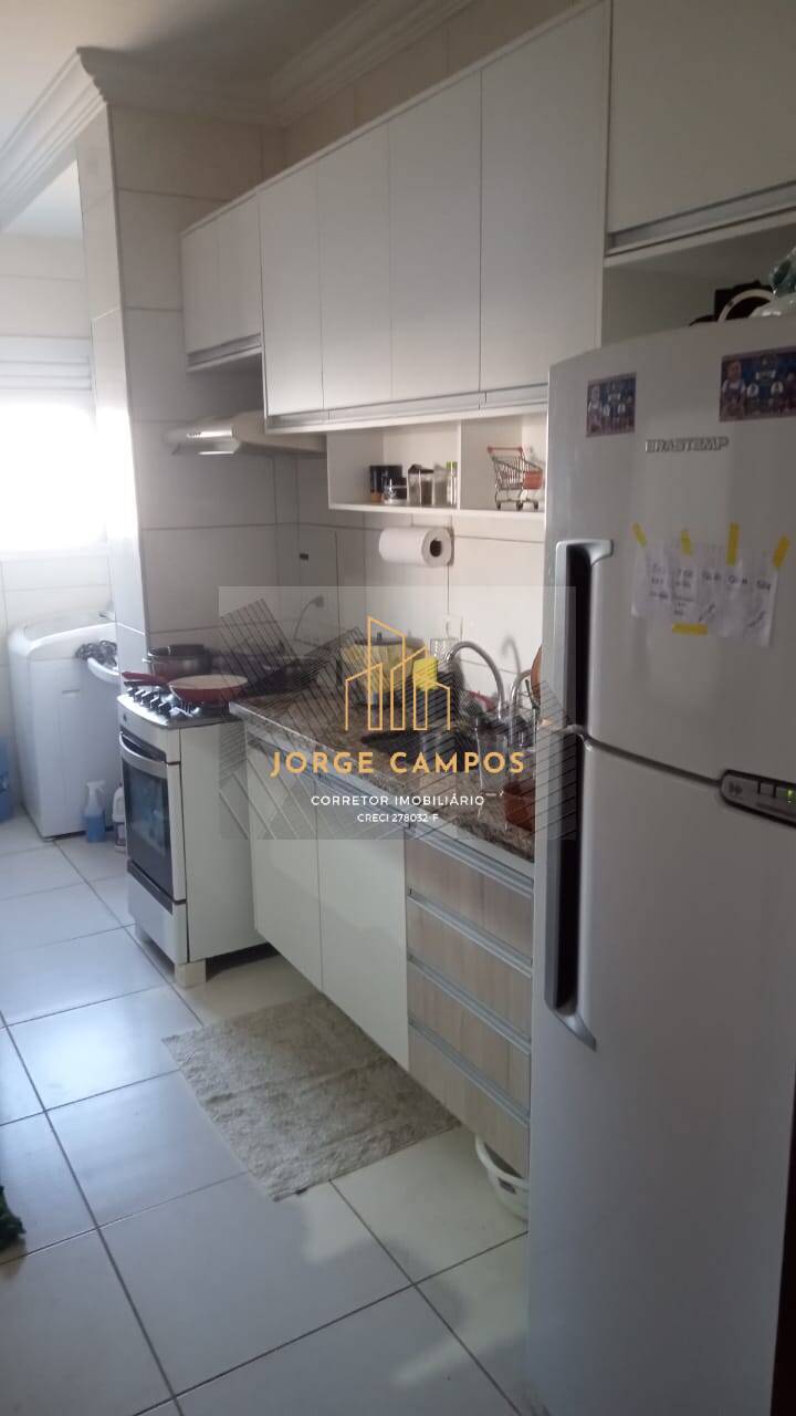 Apartamento à venda com 2 quartos, 68m² - Foto 4